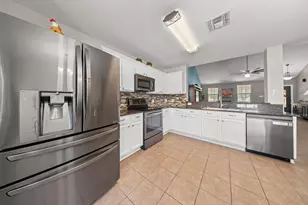 2102 Meadow View Dr, Princeton, TX 75407 - Photo 12