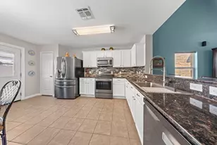 2102 Meadow View Dr, Princeton, TX 75407 - Photo 14