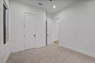 2413 Crossman Ave, Dallas, TX 75212 - Photo 18