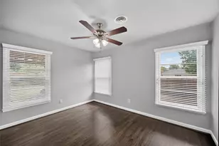 346 Classen Dr, Dallas, TX 75218 - Photo 22
