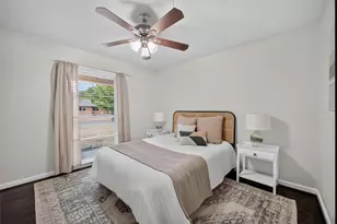 346 Classen Dr, Dallas, TX 75218 - Photo 16
