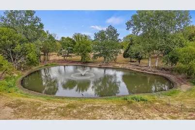102 Old Pecan, Ennis, TX 75119 - Photo 2