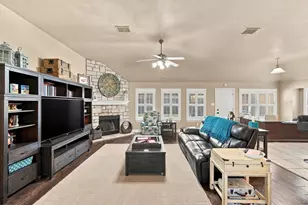 501 Branchwood Dr, Midlothian, TX 76065 - Photo 12