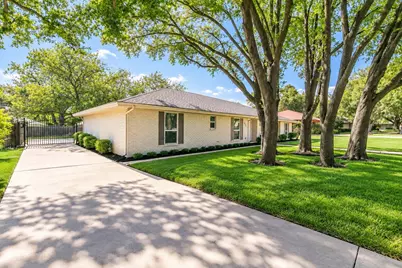 4441 Cartagena Drive, Fort Worth, TX 76133 - Photo 2