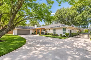 4441 Cartagena Dr, Fort Worth, TX 76133 - Photo 14