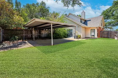 2702 Stratford Court, Euless, TX 76039 - Photo 12