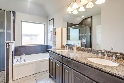 421 Escondido Street, Weatherford, TX 76087 - Photo 12