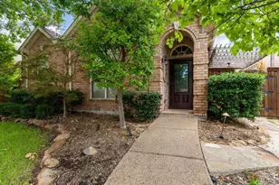 8129 Springmoss Dr, Plano, TX 75025 - Photo 2