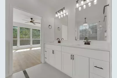 8316 Autumncrest Court, Dallas, TX 75249 - Photo 16