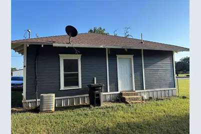 204 W Westhill. Drive, Cleburne, TX 76033 - Photo 4