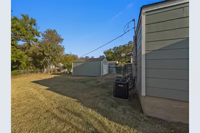 4212 McCart Avenue, Fort Worth, TX 76115 - Photo 18