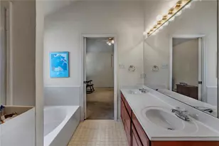 6700 Daffodil Ct, Fort Worth, TX 76137 - Photo 10