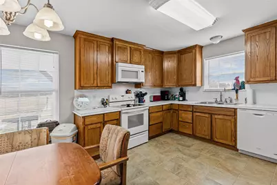 7959 County Road 4823, Wolfe City, TX 75496 - Photo 24