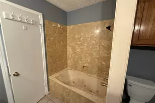 3402 Country Club Dr W, Irving, TX 75038 - Photo 28