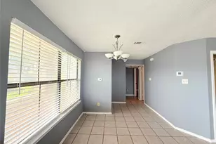 3402 Country Club Dr W, Irving, TX 75038 - Photo 20
