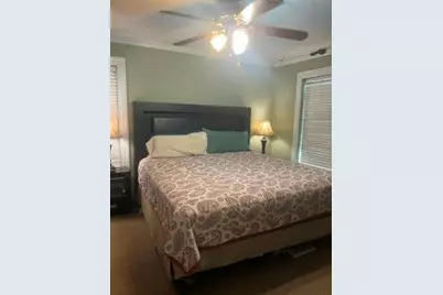 901 Davis Street, Grand Prairie, TX 75050 - Photo 20