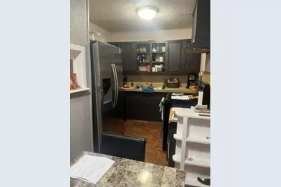 901 Davis Street, Grand Prairie, TX 75050 - Photo 22