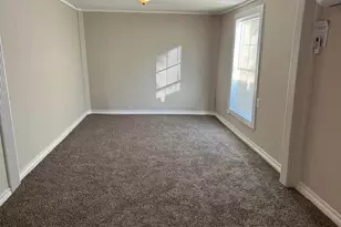 901 Davis St, Grand Prairie, TX 75050 - Photo 18
