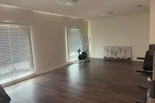 2011 Elmridge Dr, Arlington, TX 76012 - Photo 2