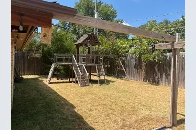 2011 Elmridge Drive, Arlington, TX 76012 - Photo 16