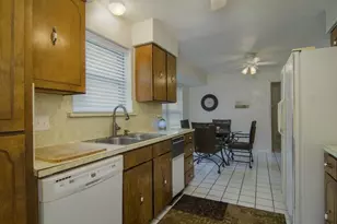 2011 Elmridge Dr, Arlington, TX 76012 - Photo 14