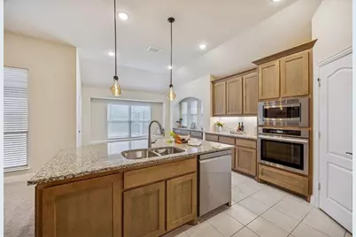 504 Lowland Lane, Waxahachie, TX 75165 - Photo 6