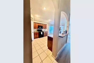7028 Seton Hall Drive, Fort Worth, TX 76120 - Photo 6