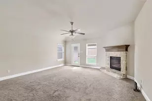 808 Kinghaven Dr, Little Elm, TX 75068 - Photo 8