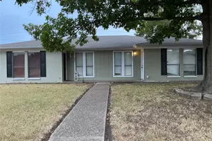 300-302 Northwood Blvd, Corsicana, TX 75110 - Photo 2