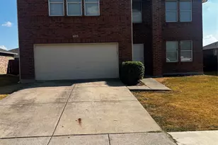 1724 Creek Bend Ln, Little Elm, TX 75068 - Photo 1