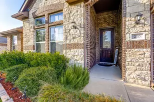 210 Ovaletta Dr, Justin, TX 76247 - Photo 2