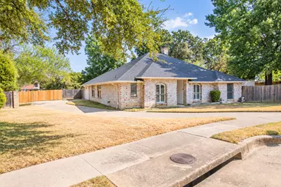 301 Morrison Court, Euless, TX 76039 - Photo 1