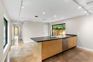 957 Woods Ave, Fort Worth, TX 76102 - Photo 4