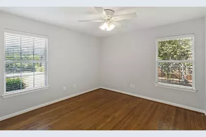 9005 Lanshire Drive, Dallas, TX 75238 - Photo 18