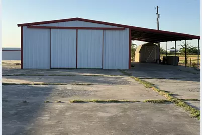 193 County Road 1793, Sunset, TX 76270 - Photo 2