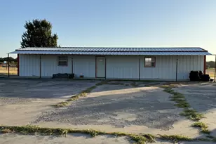 193 Co Rd 1793, Sunset, TX 76270 - Photo 1