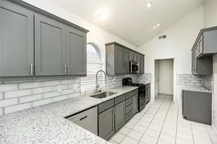 9901 Bend Ct, Fort Worth, TX 76177 - Photo 6
