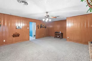 6400 Chapman Dr, Greenville, TX 75402 - Photo 8