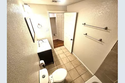 1921 W 10th Street, Dallas, TX 75208 - Photo 10