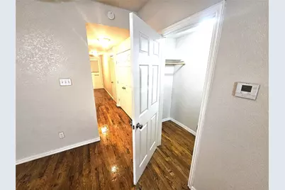 1921 W 10th Street, Dallas, TX 75208 - Photo 8