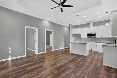 617 E Chambers Street, Cleburne, TX 76031 - Photo 6