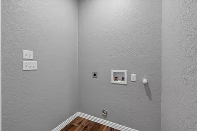 617 E Chambers Street, Cleburne, TX 76031 - Photo 20