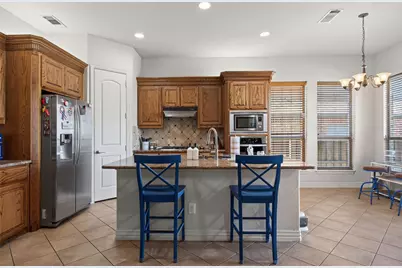 2101 S Hill Drive, Irving, TX 75038 - Photo 4