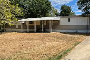 104 Humphries St, Edgewood, TX 75117 - Photo 1
