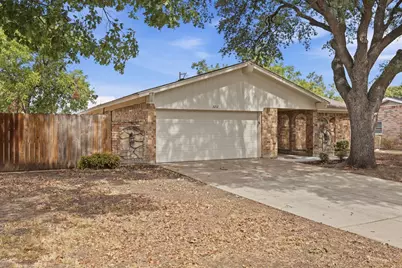 3212 Glenmont Drive, Fort Worth, TX 76133 - Photo 1