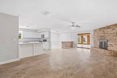 3212 Glenmont Drive, Fort Worth, TX 76133 - Photo 10