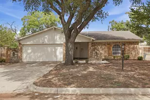 3212 Glenmont Dr, Fort Worth, TX 76133 - Photo 2