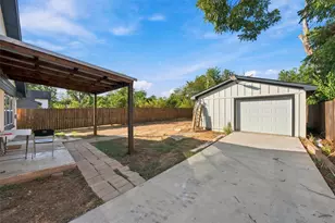 1628 N 15th St, Waco, TX 76707 - Photo 18