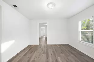 5728 Kilpatrick Ave, Fort Worth, TX 76107 - Photo 6
