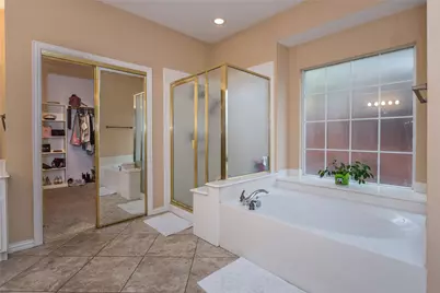 5704 Windmere Lane, Haltom City, TX 76137 - Photo 10
